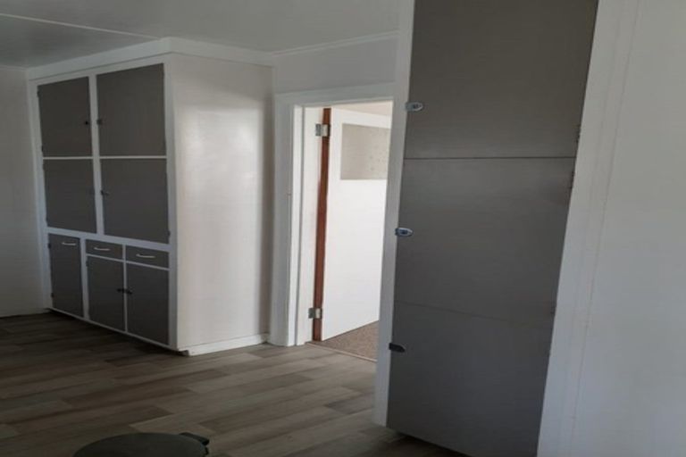 Photo of property in 18 Cornfoot Street, Castlecliff, Whanganui, 4501