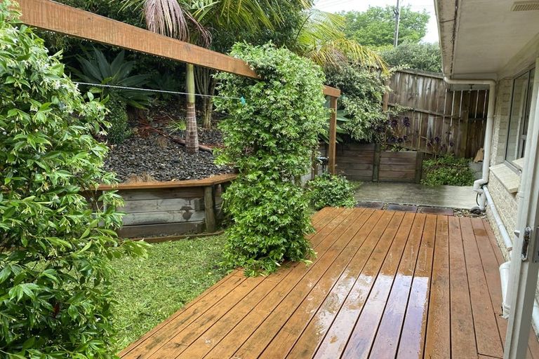 Photo of property in 2/28 Morton Avenue, Forrest Hill, Auckland, 0620