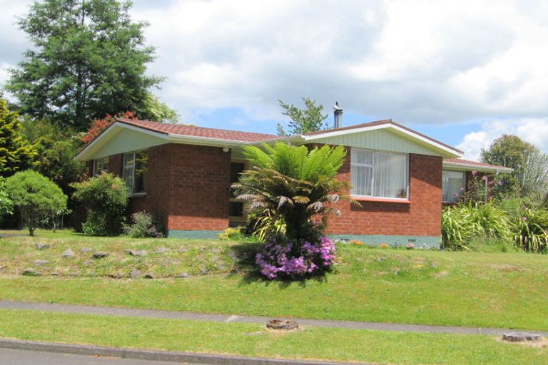 Photo of property in 6 Falkner Park, Taumarunui, 3920