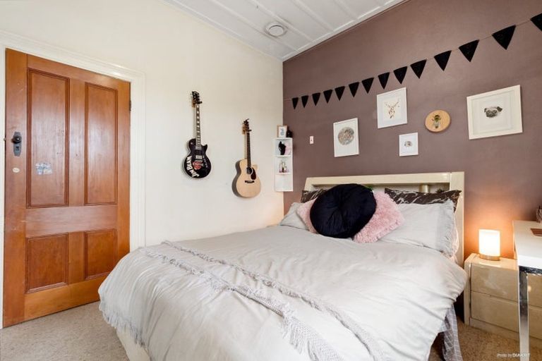 Photo of property in 235 Victoria Street West, Pukekohe, 2120