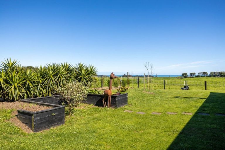 Photo of property in 31 Kaihihi Road, Okato, New Plymouth, 4381