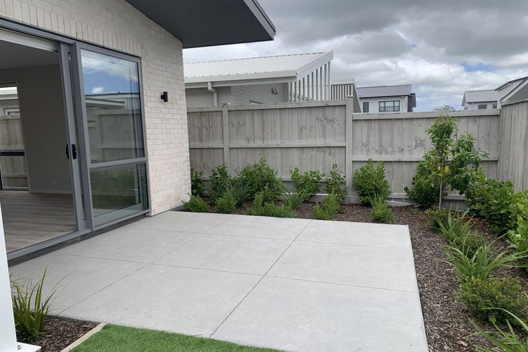 Photo of property in 9 Kawe Marie Lane, Takanini, 2112