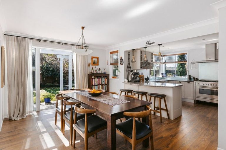 Photo of property in 15 Knightsbridge Place, Bethlehem, Tauranga, 3110