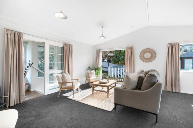 Photo of property in 9 Avalon Crescent, Fernhill, Queenstown, 9300