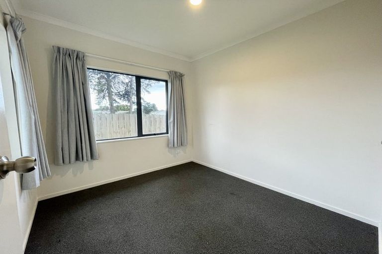 Photo of property in 54 Blake Road, Mangere East, Auckland, 2024