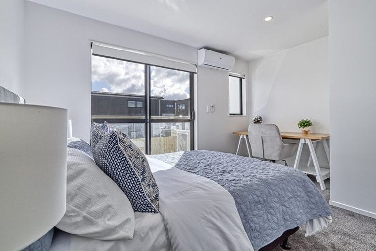 Photo of property in 4c Hepburn Road, Glendene, Auckland, 0602