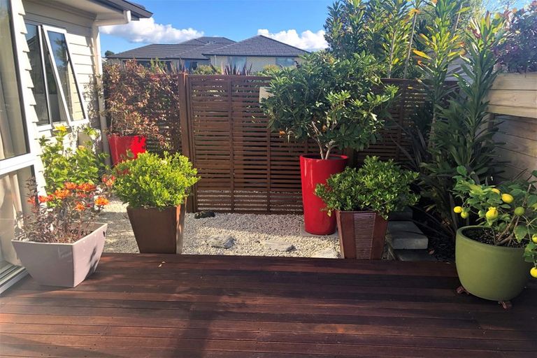 Photo of property in 82 Pohutukawa Parade, Riverhead, 0820