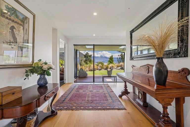 Photo of property in 5 Clearview Street, Wanaka, 9305