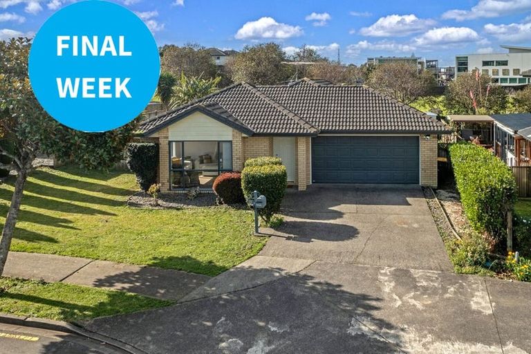 Photo of property in 20 Villino Place, Randwick Park, Auckland, 2105