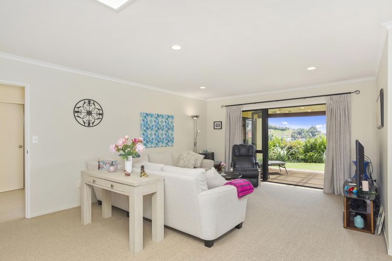 Photo of property in 54 Village Park Drive, Welcome Bay, Tauranga, 3112