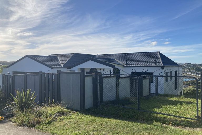 Photo of property in 27 Eskdale Road, Papakowhai, Porirua, 5024