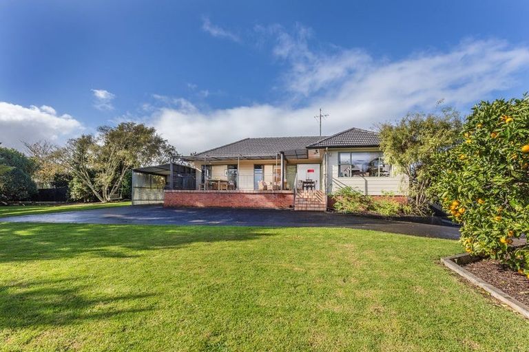 Photo of property in 2 Wharf Road, Te Atatu Peninsula, Auckland, 0610