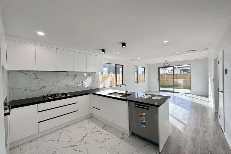 Photo of property in 42 John Gray Street, Papakura, 2110