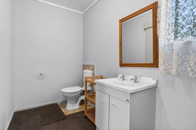 Photo of property in 37 Bruce Road, Glenfield, Auckland, 0629