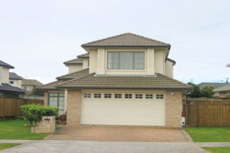 Photo of property in 10 Point View Link, East Tamaki Heights, Auckland, 2016