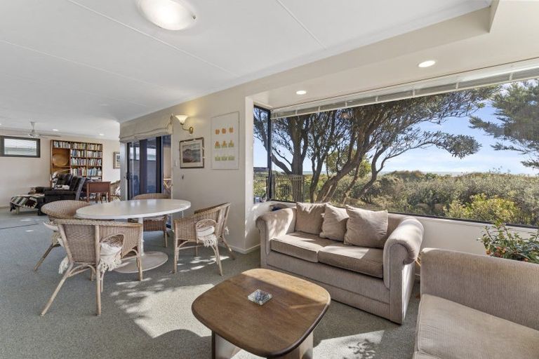 Photo of property in 5 Moana Street, Otaki Beach, Otaki, 5512