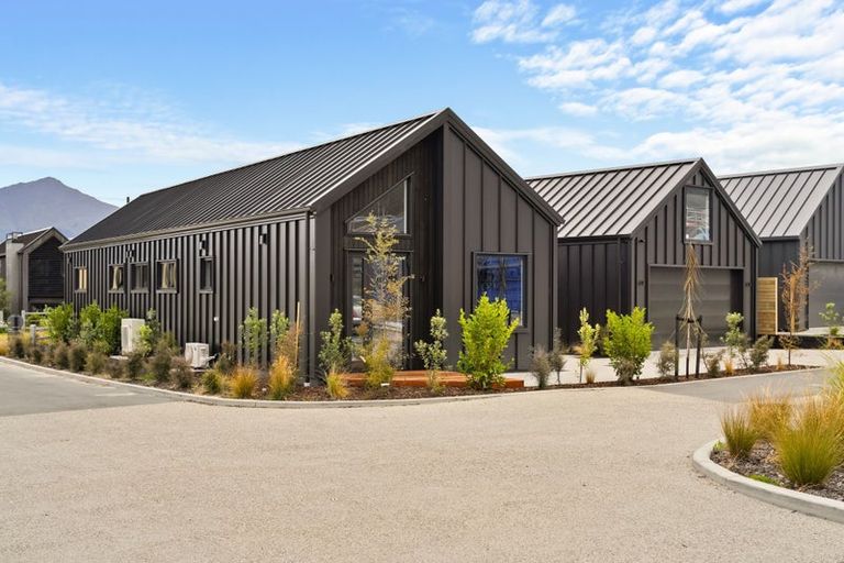 Photo of property in 10 Taurus Lane, Jacks Point, 9371