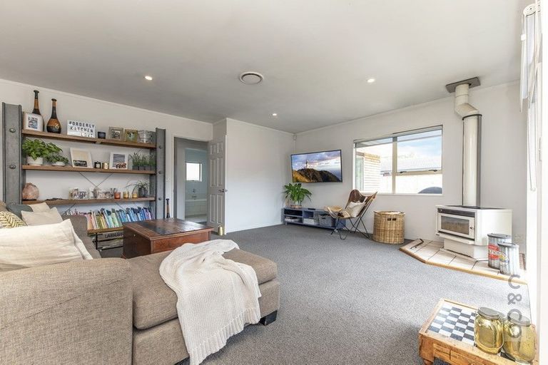 Photo of property in 19 Merlot Heights, Huapai, Kumeu, 0810
