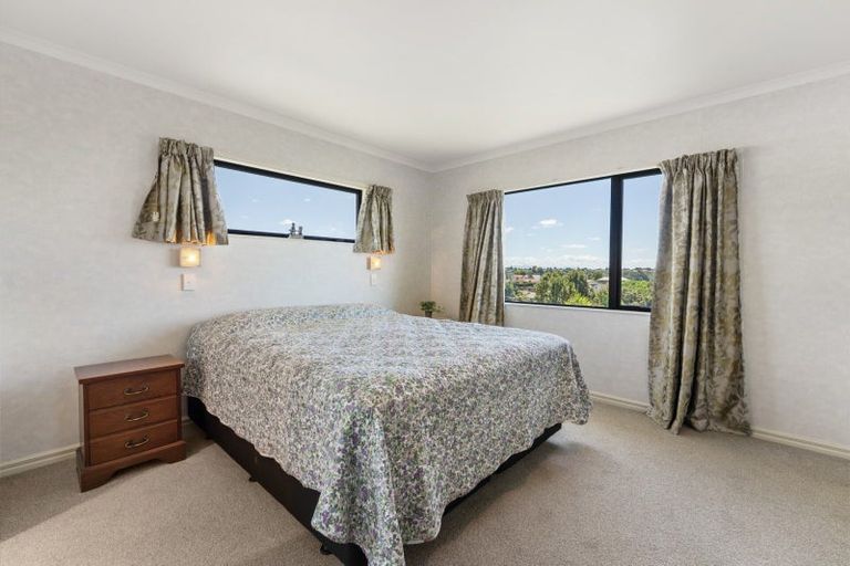 Photo of property in 14 Lorrigan Way, Welcome Bay, Tauranga, 3112