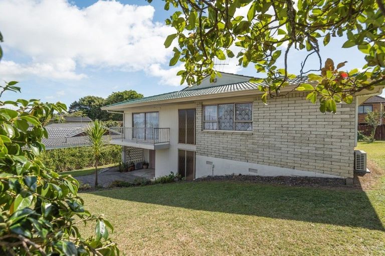 Photo of property in 3 Maugham Drive, Bucklands Beach, Auckland, 2014