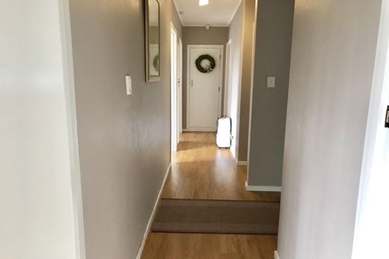 Photo of property in 117 Forrest Hill Road, Forrest Hill, Auckland, 0620