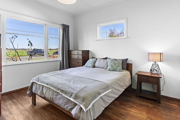 Photo of property in 6 South Featherston Road, South Featherston, Featherston, 5771