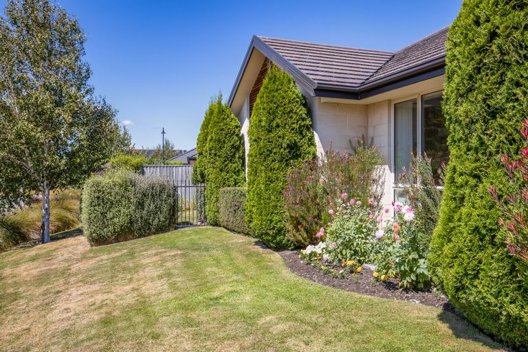 Photo of property in 4 Bernice Crescent, Yaldhurst, Christchurch, 8042