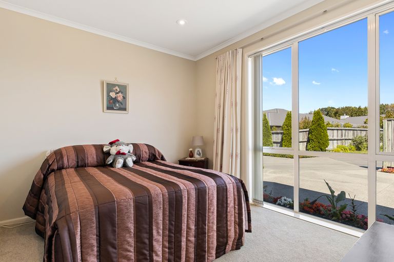 Photo of property in 4 Bernice Crescent, Yaldhurst, Christchurch, 8042