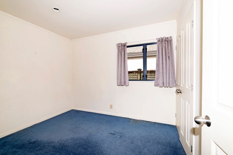 Photo of property in 13 Neta Grove, Henderson, Auckland, 0612