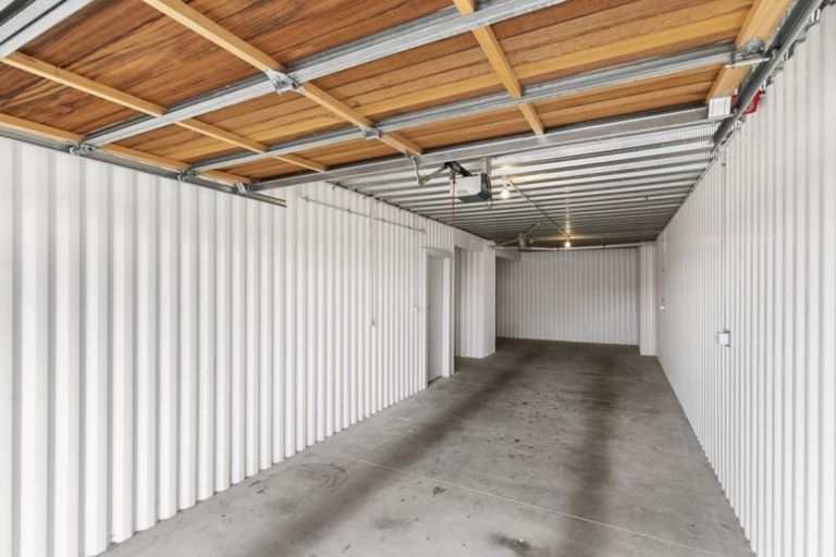 Photo of property in 8/8 Monte Cassino Place, Birkdale, Auckland, 0626