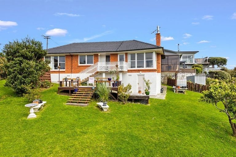 Photo of property in 9 Elizabeth Place, Mairangi Bay, Auckland, 0630
