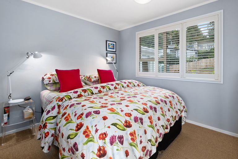 Photo of property in 6 Buckleton Road, Tawharanui Peninsula, Matakana, 0986