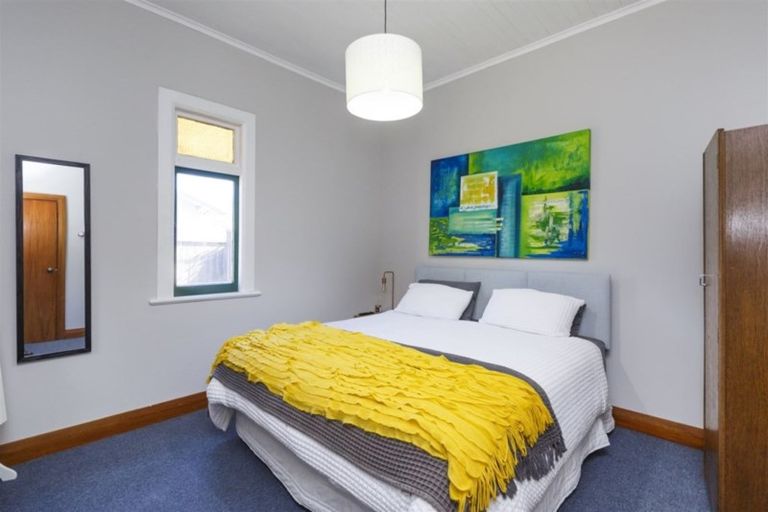 Photo of property in 17 Limbrick Street, Terrace End, Palmerston North, 4410