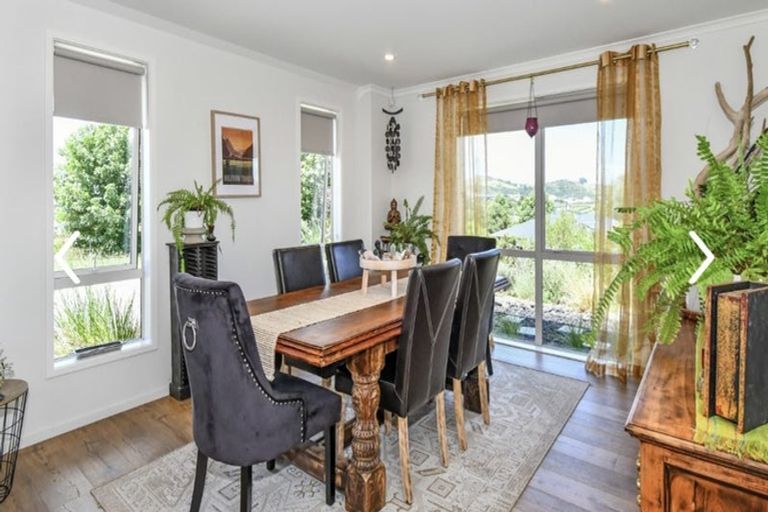 Photo of property in 11 Peet Row, Pokeno, 2471