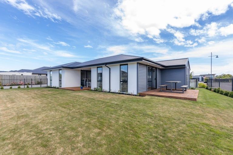Photo of property in 6 Awatere Street, Pegasus, 7612