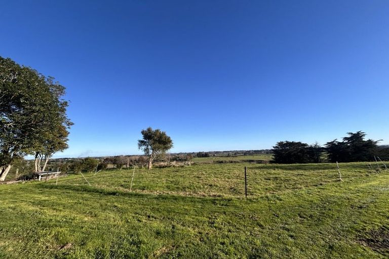 Photo of property in 165 Mcdonald Road, Levin, 5571