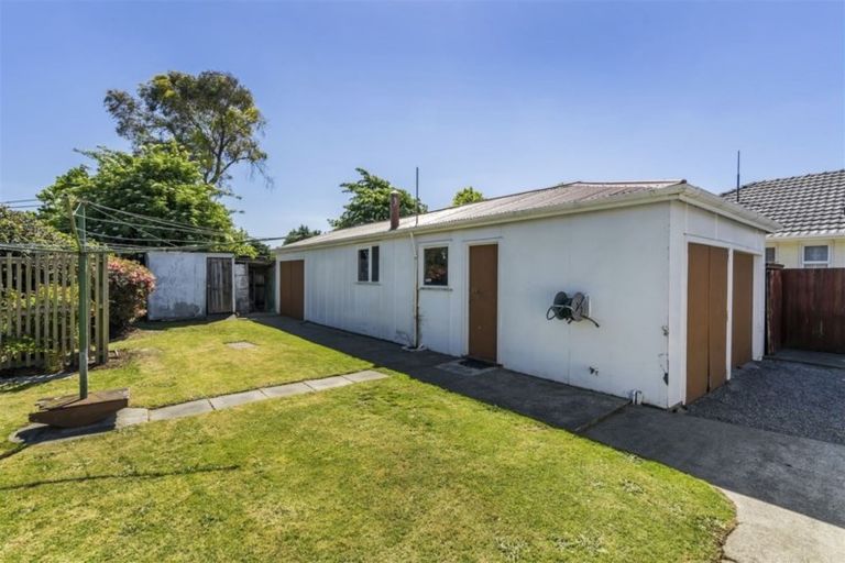 Photo of property in 14 Curletts Road, Sockburn, Christchurch, 8042