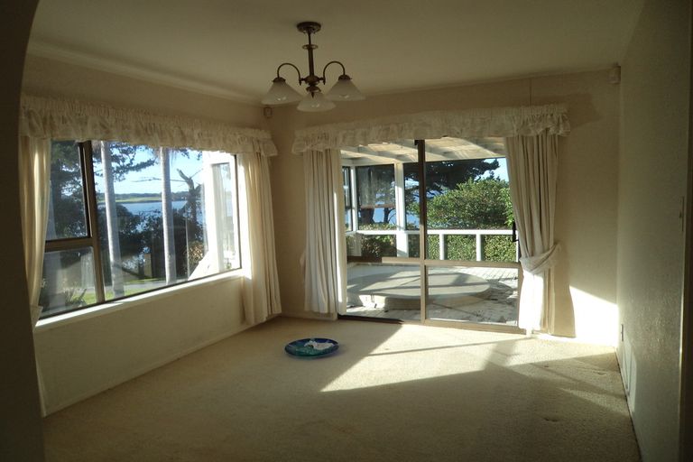 Photo of property in 63 St Annes Crescent, Wattle Downs, Auckland, 2103