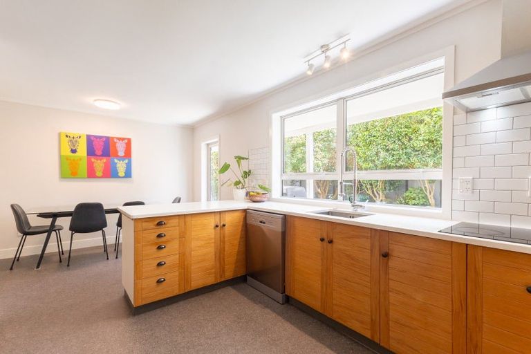 Photo of property in 42 Awanui Drive, Waikanae, 5036