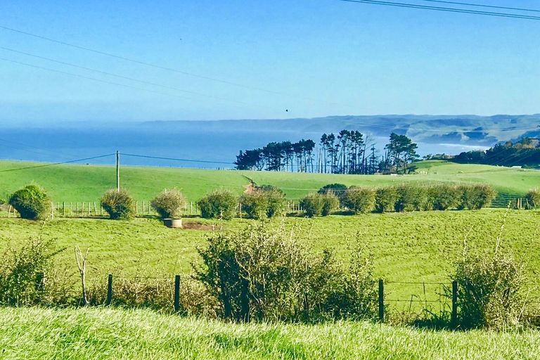 Photo of property in 669b Te Hutewai Road, Raglan, 3296