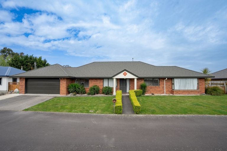 Photo of property in 29 Parnell Heights Drive, Kelvin Grove, Palmerston North, 4414