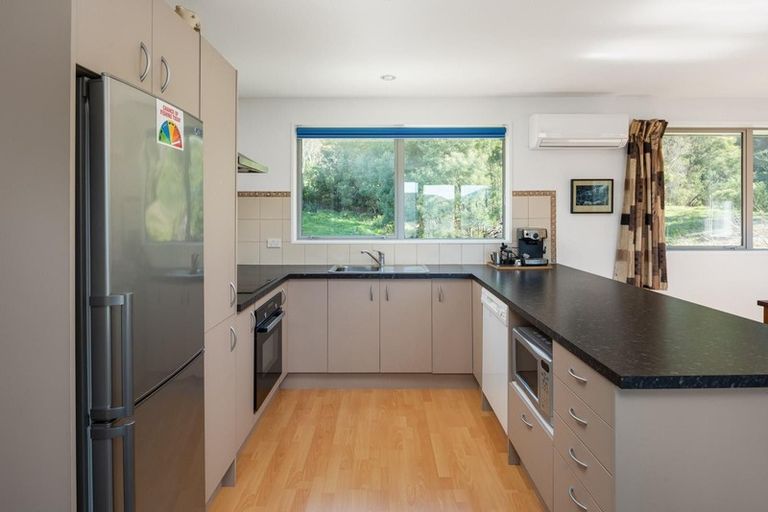 Photo of property in 2 Takorika Street, Havelock, 7100