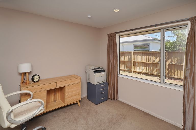 Photo of property in 7 Applefield Court, Northwood, Christchurch, 8051