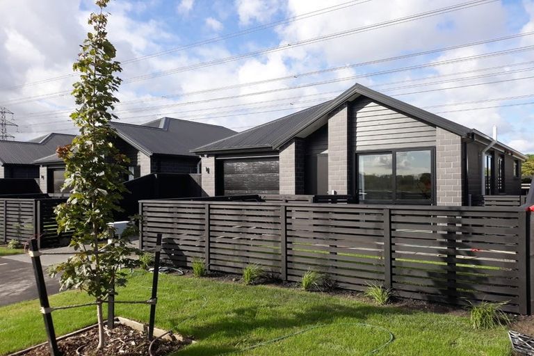 Photo of property in 19 Piripiri Place, Broomfield, 8042