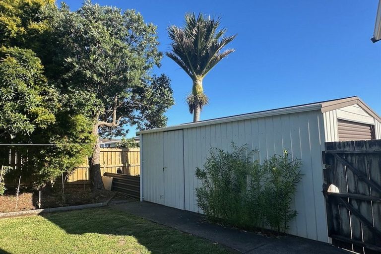 Photo of property in 11 Uenuku Place, Waitara, 4320