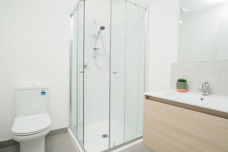 Photo of property in 81 Huri Street, Mangere Bridge, Auckland, 2022