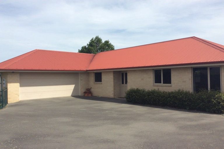 Photo of property in 6a Oxford Street, Hampstead, Ashburton, 7700