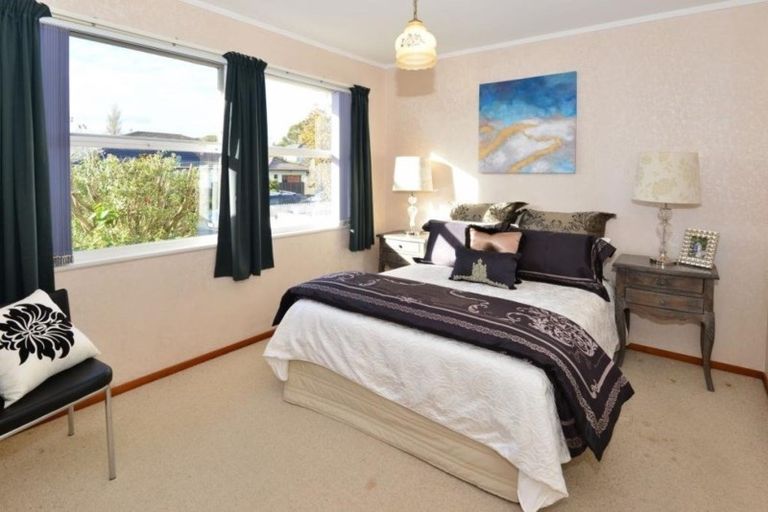Photo of property in 1a The Circle, Manly, Whangaparaoa, 0930