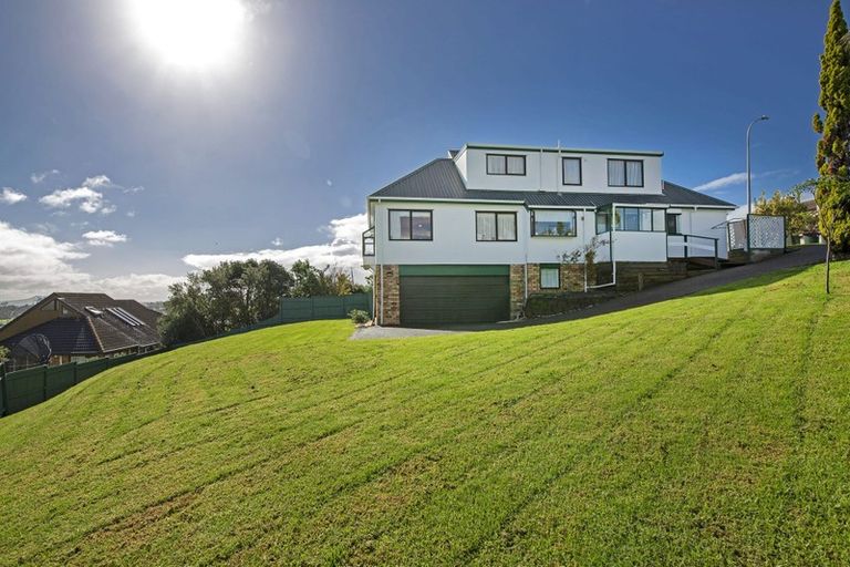 Photo of property in 38 Mccahill Views, Botany Downs, Auckland, 2010