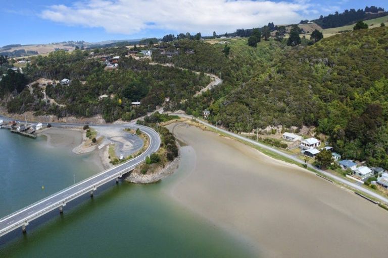 Photo of property in 25 Riverside Road, Taieri Mouth, Brighton, 9091
